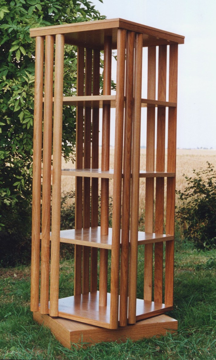 Biblioteca desafio tecnico Inspirada pelos modelos inicio do seculo 20...